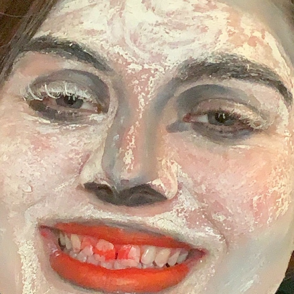 Meet your Posher, Carlye